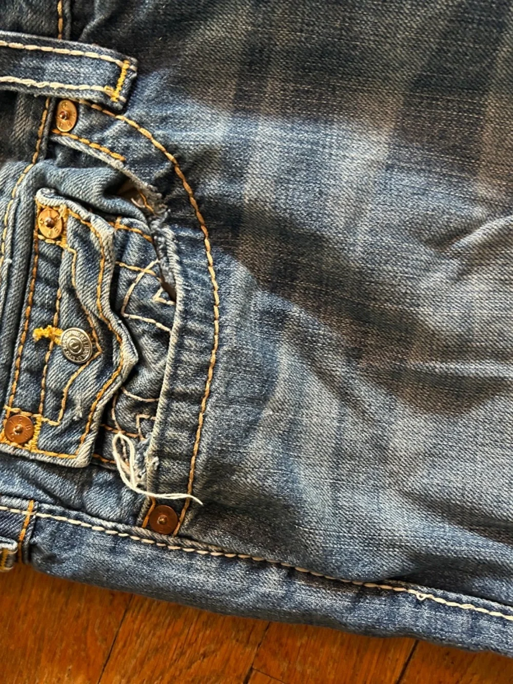 True Religion World Tour Boot Cut Jeans Size 40 Medium Wash Bleached Made in USA